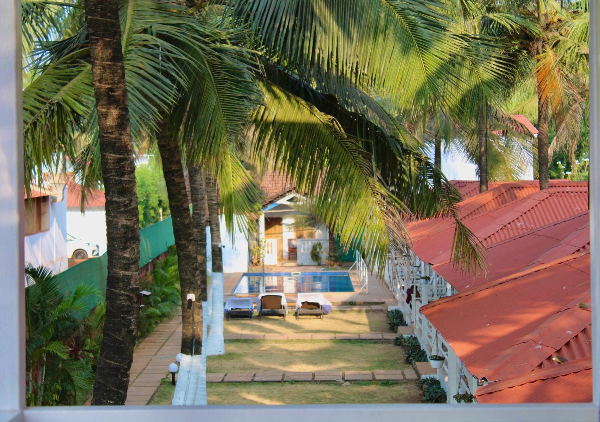 Arabian Sea Beach Resort Morjim Exterior photo